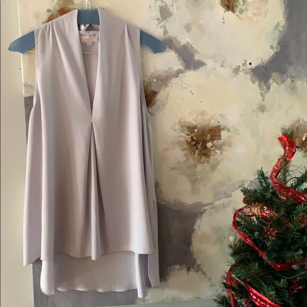 Wilfred Light Gray Sleeveless Draped V-Neck Camisole